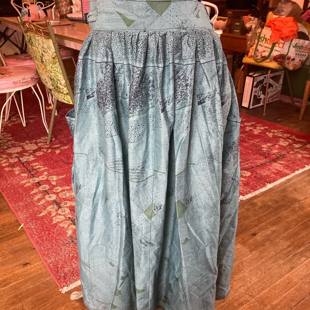 Elegant Blue Patterned Skirt